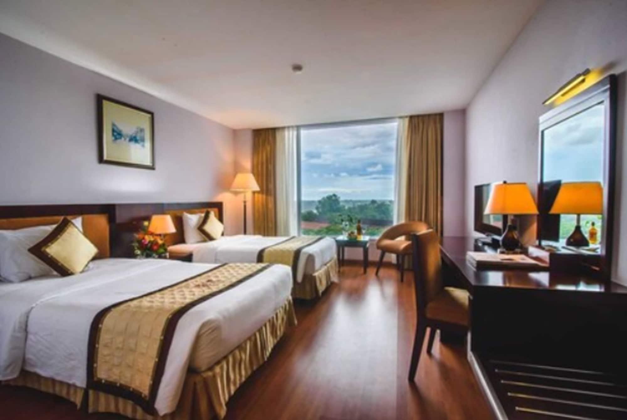 Mondial Hotel Хуе Екстериор снимка