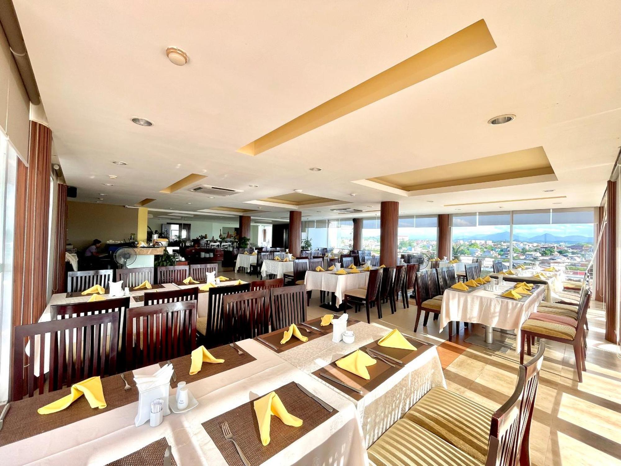 Mondial Hotel Хуе Екстериор снимка